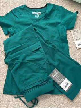 Hunter Green Scrubs